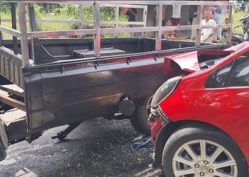 L300 dan Honda Jazz Bertabrakan di Aia Gadang, Enam Korban Dilarikan ke Rumah Sakit