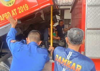 Pastikan Kelancaran Kendaraan Operasional, Damkar Pemalang Lakukan Perawatan Berkala