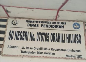 Orangtua dan Komite SDN 076705 Orahili Hiliuso Melawan ‘Ini Musyawarah, Bukan Pungli!’