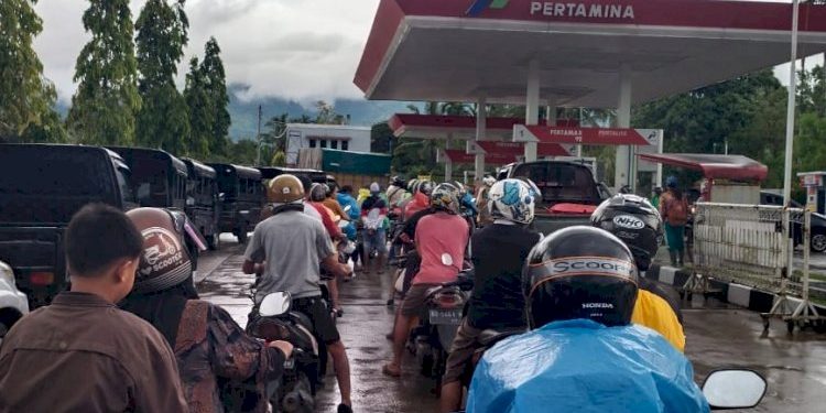 Panik 20 Hari BBM, Warga Tanah Gayo Serbu SPBU, Antrean Mengular hingga 5 Kilometer
