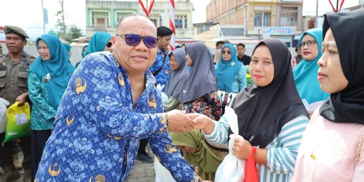 Pangan Murah Ramadan Diserbu Warga, Ratusan Paket TP PKK Madina Ludes Sekejap