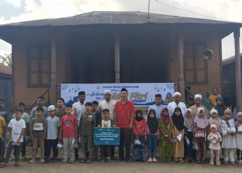 Yayasan Bagas Godang Siabu Serahan bantuan santunan anak yatim dan dhuafa pada Ramadhan 1447 H/Tahun 2026.