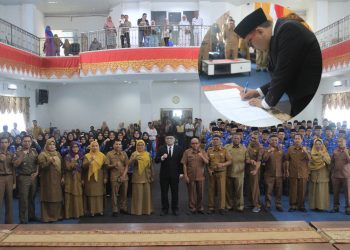 Sekda Pasaman Barat Lantik Ratusan ASN, Dorong Percepatan Program Daerah