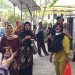 Bantuan Banjir ‘Raib’? Emak-emak Besitang Kepung DPRD, Negara Dituding Absen Ditengah Derita