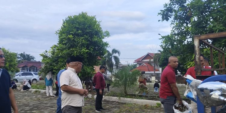 Gerakan Indonesia Asri Digelar di Pasbar, Bupati Turun Langsung Pimpin Goro