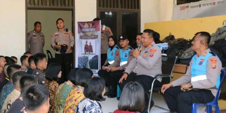 Kapolres Nias Selatan Bekali Casis, Masuk Polisi Gratis