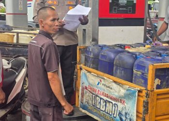 Polsek Pasaman Cek Distribusi Bio Solar di SPBU, Pastikan Sesuai Aturan