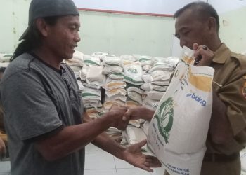 Pasca Lebaran Ribuan Warga di Pemalang Dapat Bantuan Pangan