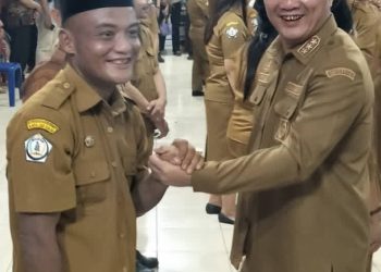 Dr Yasatulo Lase Jabat Sekretaris Dinas Pendidikan, 111 Pejabat Nias Selatan Dimutasi