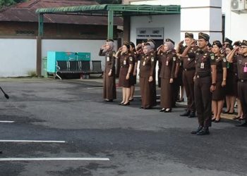 Disiplin Tak Bisa Ditawar: Apel Pagi Kejari Madina Tekankan Soliditas dan Integritas Aparatur