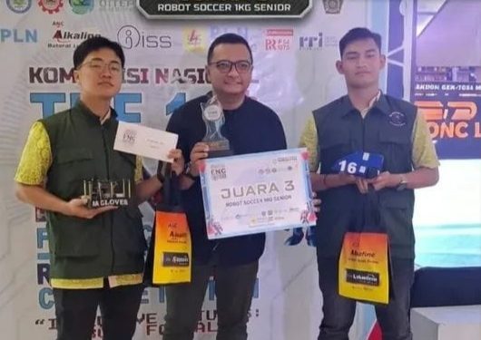 Tim Robotik MAN 1 Madina Raih Juara 3 Nasional pada Kompetisi Robot Soccer IKG Senior