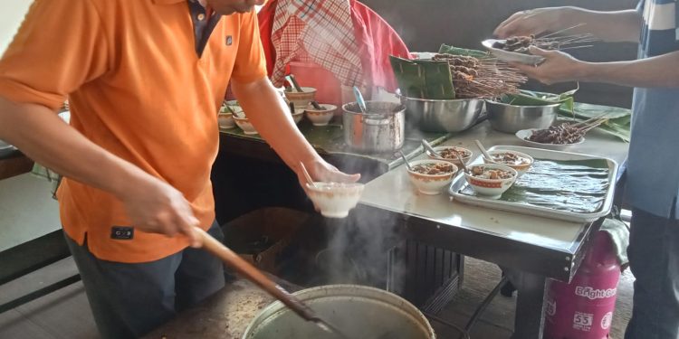 Nasi Grombyang Pemalang Kuliner Khas Antar Generasi