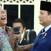 Momen Prabowo Salami Rocky Gerung dan Syahganda Nainggolan di Istana