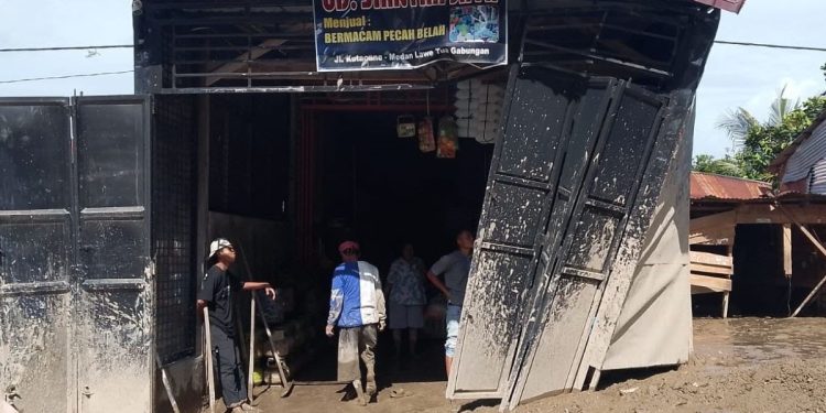 Banjir Bandang Hantam Aceh Tenggara, Jalan Nasional Kutacane–Medan Lumpuh, Puluhan Rumah Rusak Diterjang Lumpur dan Kayu Gelondongan
