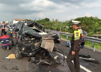 Mobil Anggota DPR Gus Hilman Ringsek di Tol Paspro, Dua Staf Tewas Seketika