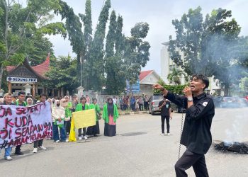 Jalan Rusak Picu Duka di Rura Patontang, AMPB Kritik Ketimpangan Pembangunan