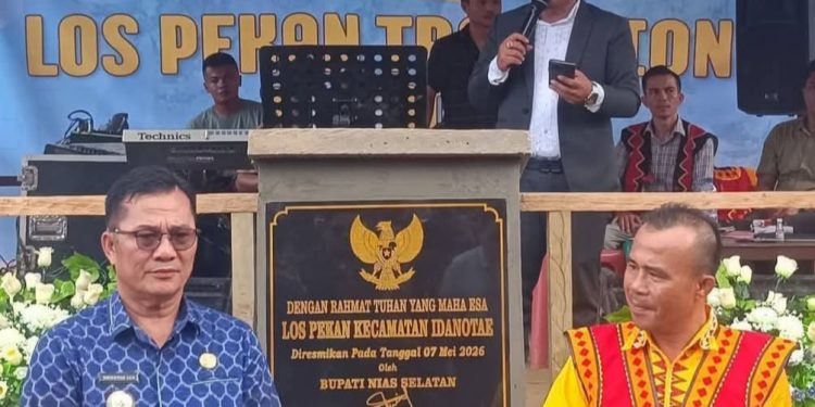 Gotong Royong Menjadi Mesin Ekonomi Baru, Bupati Nias Selatan Resmikan Los Pekan Idanotae