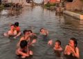 Muncul Kolam Renang Dadakan di Musibah Banjir Rob Pemalang