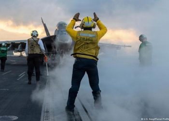 Iran Serang Balik AS, Konflik Hormuz Memanas