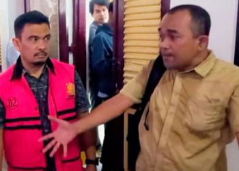 Mantan Pj Bupati Langkat Faisal Hasrimy Terseret dalam Dakwaan Korupsi Smartboard Rp49,9 Miliar, Penasihat Hukum: Kenapa Belum Jadi Tersangka?