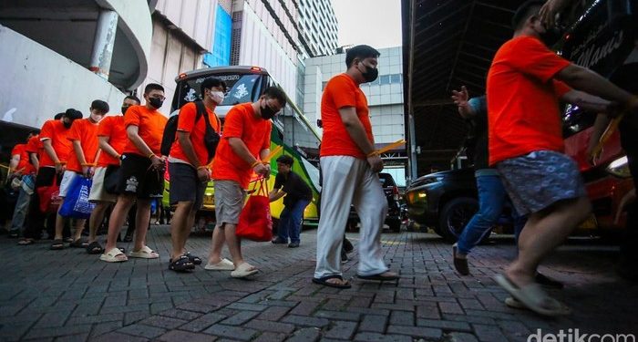 320 WNA Digerebek Dimarkas Judol Hayam Wuruk, Bareskrim Bongkar Peran Telemarketing hingga Tim Penagihan