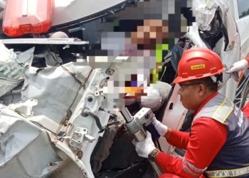 Ambulans Bawa Jenazah Tabrak Truk di Tol Tebing Tinggi-Indrapura, 2 Tewas