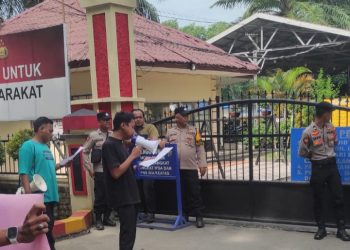 Diduga Mandek Berbulan-bulan, Aktivis Kepung Mapolres Langkat Pertanyakan Kasus Dinkes