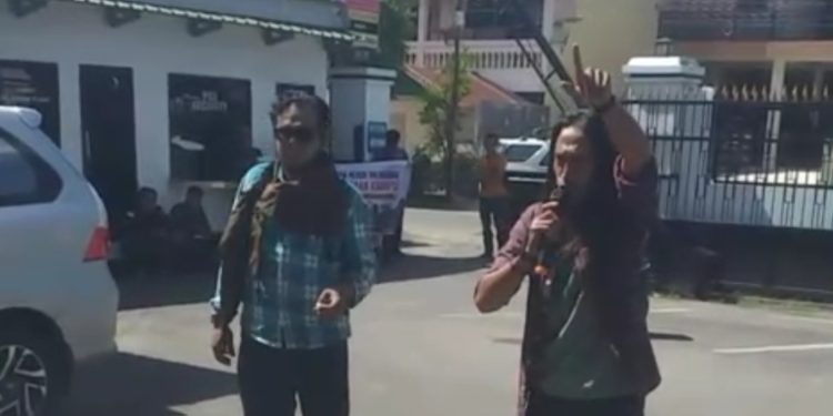 KKRB Geruduk Kejari Bulukumba, Minta Dugaan Korupsi Dana Desa Bulolohe Diusut Tuntas