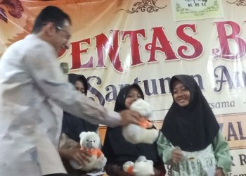 Merajut Kasih di Bulan Muharram Bersama Anggota DPR RI Rizal Bawazier