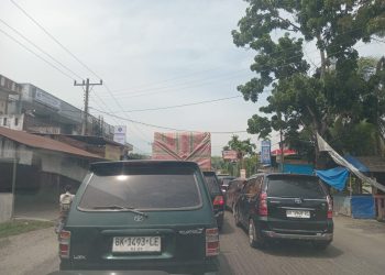 Antrian BBM Lumpuhkan Jalur Lintas Langkat–Aceh, Kemacetan Berjam-jam Picu Keluhan Warga dan Sopir