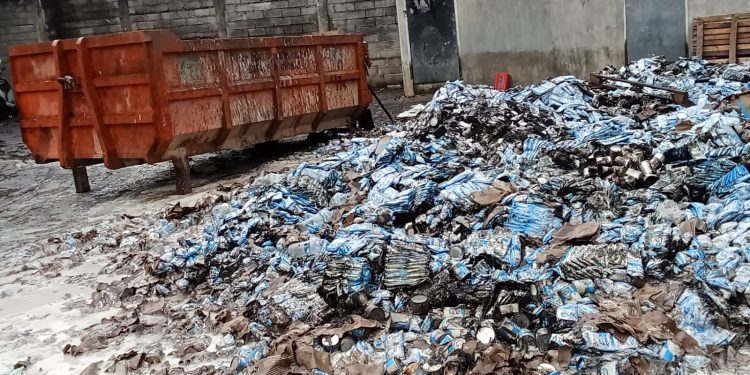 Ditengah Sorotan Dugaan Pencemaran, Bak Sampah Tiba-Tiba Muncul di PT Satria Indonusa Perkasa, Gebang