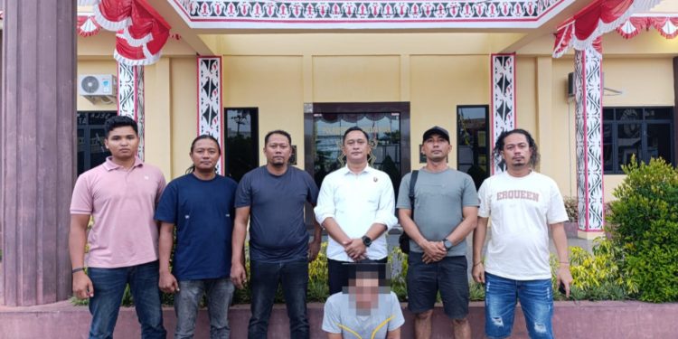 Pelaku Pembacokan Istri Dijalan KKN Pasaman Barat Ditangkap Polisi 