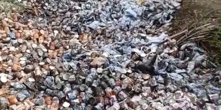 Diduga Buang Limbah Sembarangan, Gudang PT Satria Indonusa Perkasa di Gebang Dikeluhkan Warga