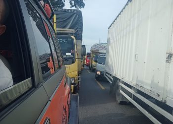 Jalinsum Langkat Lumpuh Total! Antrean Kendaraan Mengular 13 Kilometer, Krisis BBM Picu Kemacetan Terparah