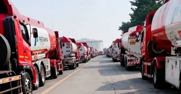 Imbas Krisis BBM, Langkat Lumpuh: Nelayan Tak Melaut, Petani Terancam Gagal Panen, Jalinsum Macet Total, Pemkab Dinilai Hanya Jadi Penonton