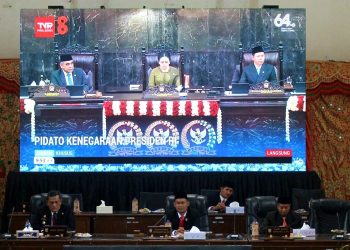 Wabup Pasaman Barat Bersama DPRD Ikuti Pidato Kenegaraan Presiden Bahas RAPBN 2027