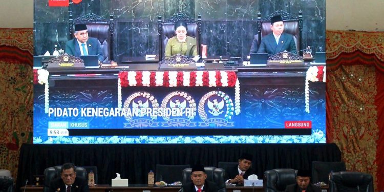 Wabup Pasaman Barat Bersama DPRD Ikuti Pidato Kenegaraan Presiden Bahas RAPBN 2027