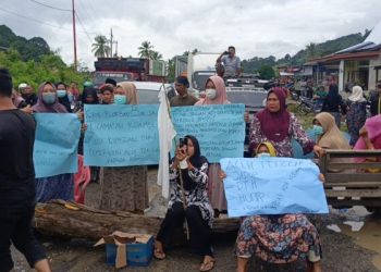 Ratusan Warga Blokir Jalan Nasional Aceh Tenggara, Desak Kepastian Jadup, Huntap dan DTH