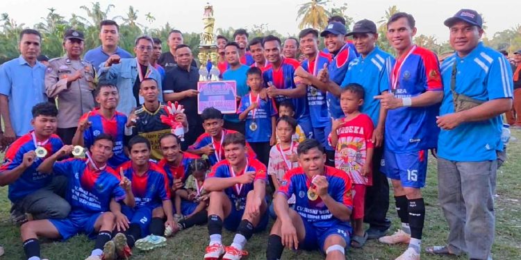 Ketua DPRD Labuhanbatu Tutup Turnamen Sepak Bola Cup 2026 di Sei Rakyat