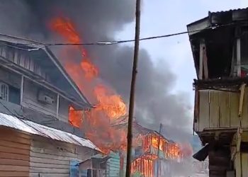 Kebakaran Hebat Landa Kompleks Pasar Jagong, 96 Bangunan Hangus, 243 Warga Terdampak