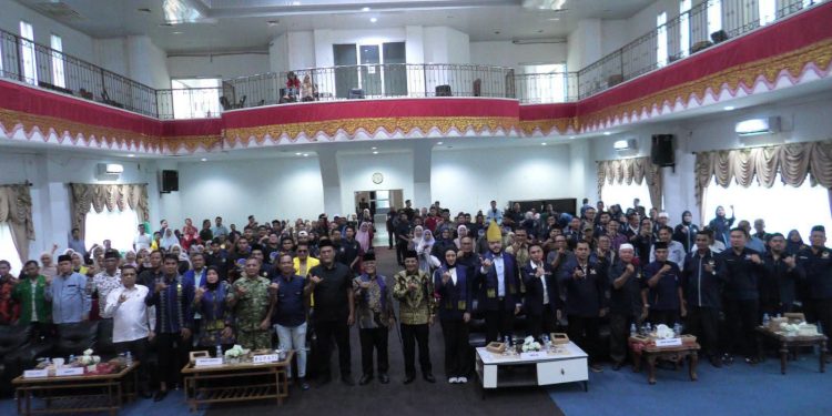 Hadiri Pembentukan Pengurus NasDem Pasbar, Bupati Yulianto: Politik Harus Bermuara pada Kepentingan Rakyat