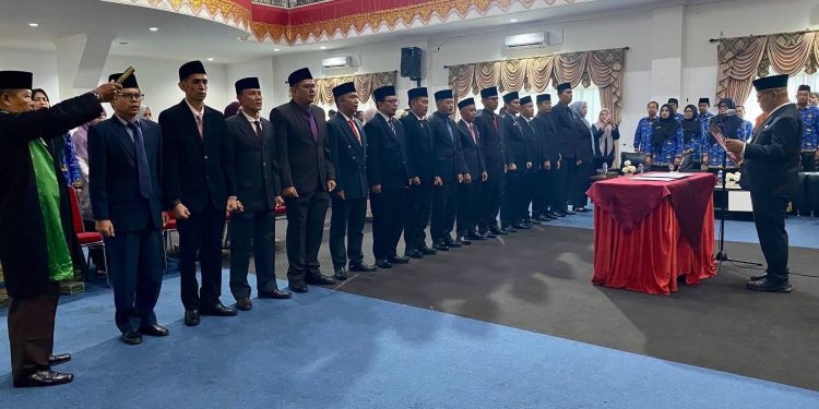 15 Pejabat Eselon II Dilingkungan Pemkab Pasaman Barat Dilantik