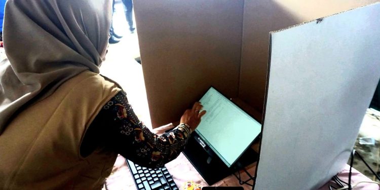 Pilwana E-Voting Perdana Pasbar Berjalan Lancar Tanpa Kendala