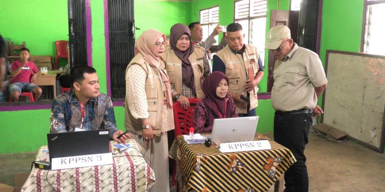 Pantau Pilwana di Ranah Batahan, Bupati-Wabup Pasbar Apresiasi Antusiasme Masyarakat