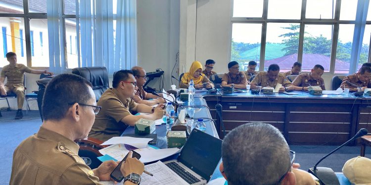 Sekda Pasbar Desak OPD Pacu Serapan Anggaran hingga Akhir Tahun