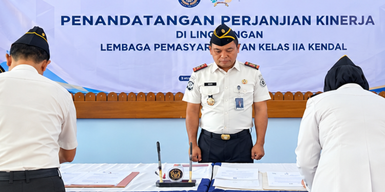 Lapas Kendal Teguhkan Komitmen Kinerja Seluruh Struktural Tanda Tangani Perjanjian Kinerja 2026