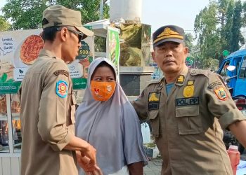 Satpol PP Pemalang Tertibkan Puluhan Pengemis Dikawasan Masjid Agung dan Alun -alun