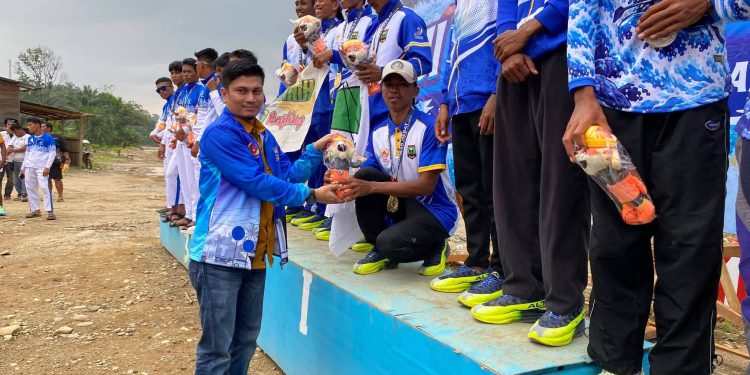 Cabor Arung Jeram Porprov XVI Sumbar di Pasbar Berjalan Sukses