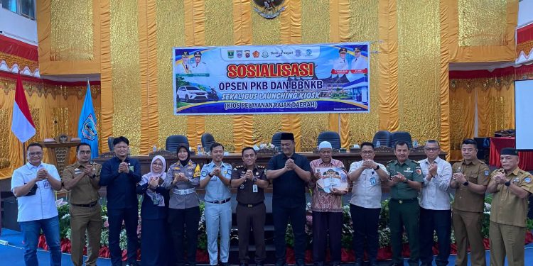 Pasaman Barat Luncurkan KIOSK Pajak, Opsen BBNKB Tembus 107 Persen