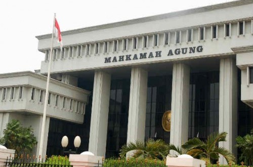 MA Nyatakan Suket Ijazah Gibran Batal, Hasto Desak Koreksi Politik dan Konstitusional